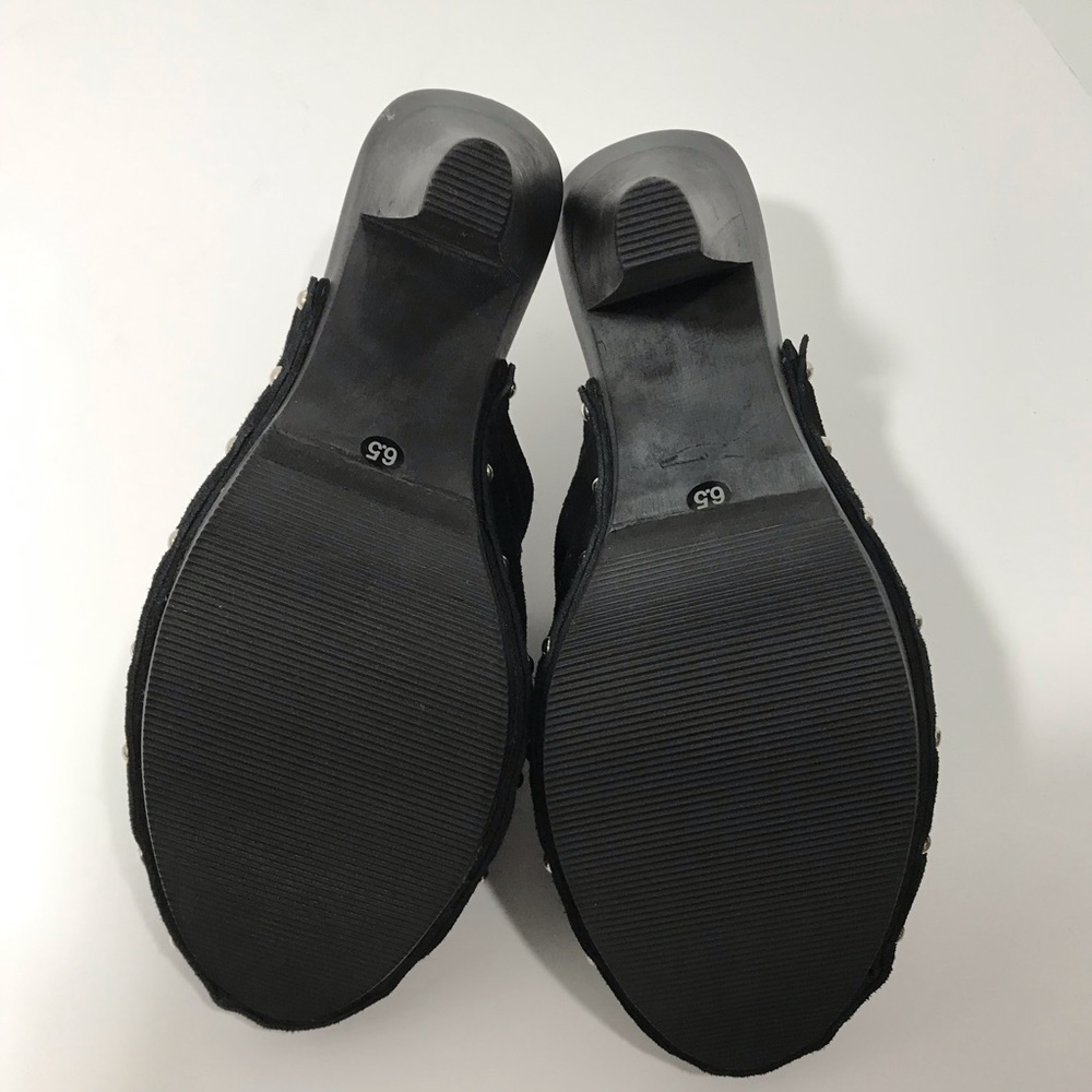 Prague Black Sued Clogs - Picture 6 of 8